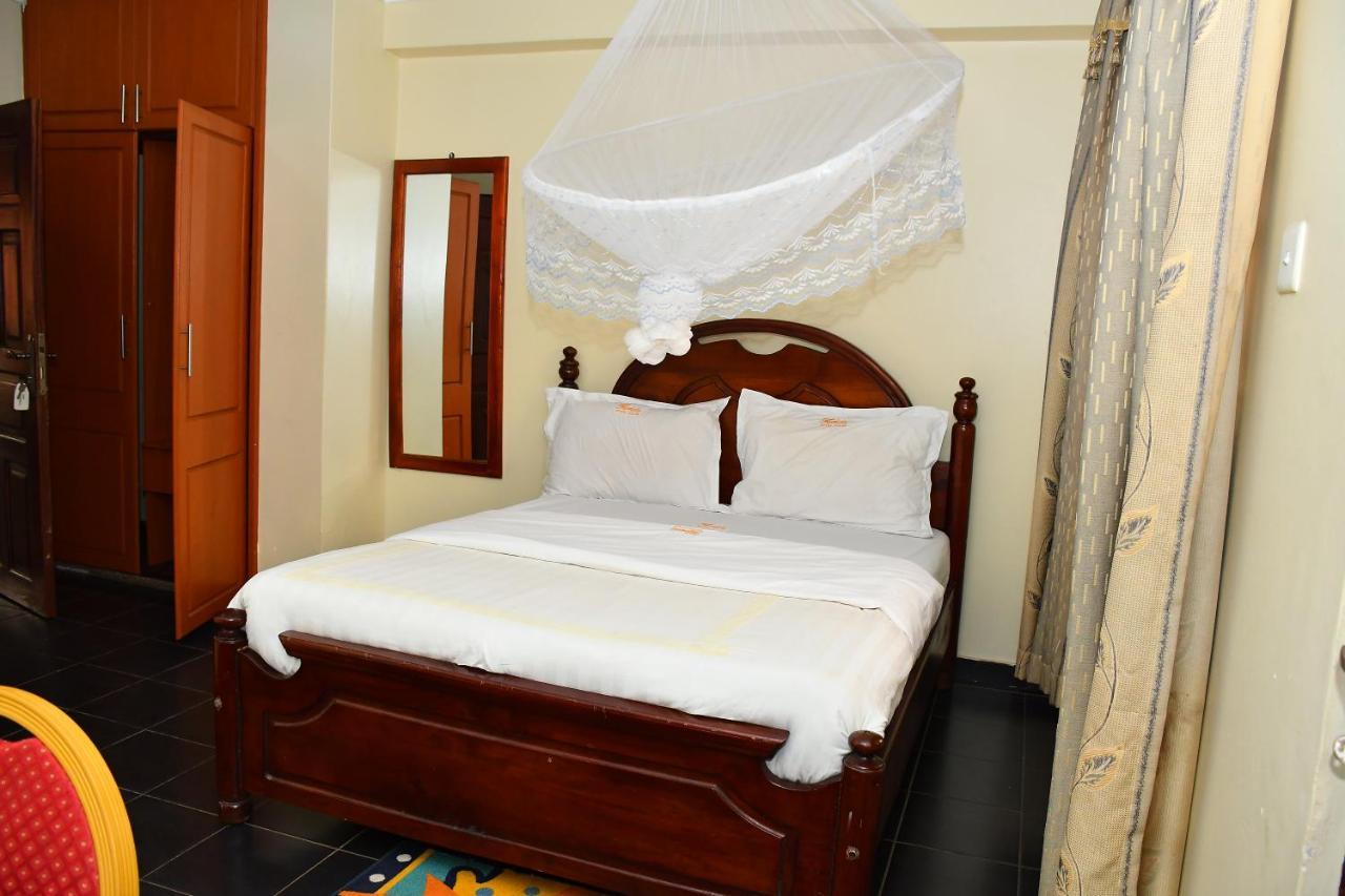 Florida Hotel Zaana Kampala Exteriér fotografie