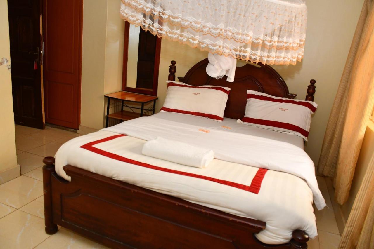Florida Hotel Zaana Kampala Exteriér fotografie
