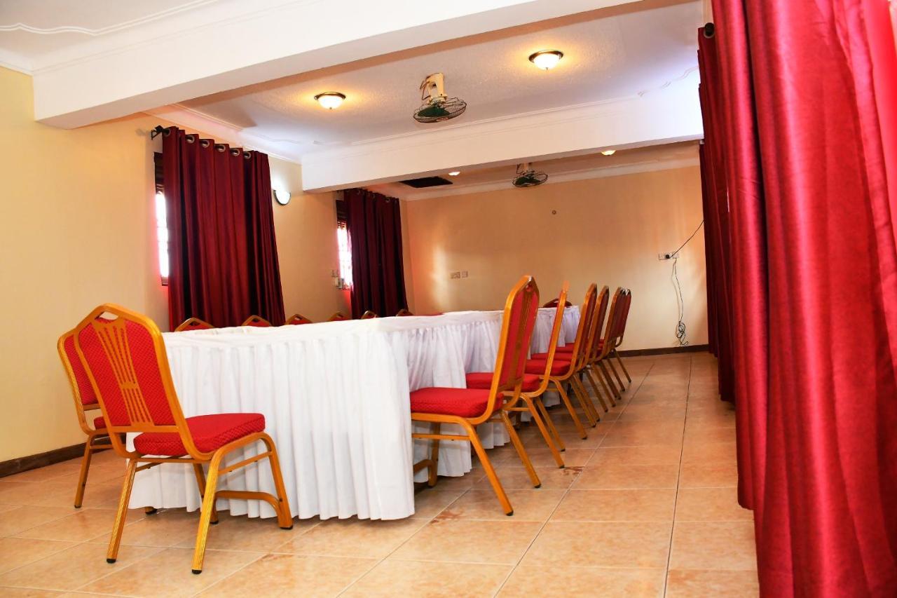 Florida Hotel Zaana Kampala Exteriér fotografie