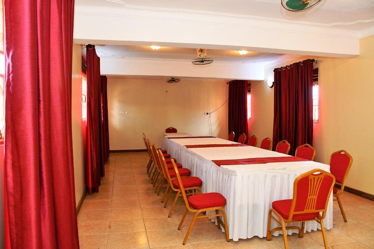 Florida Hotel Zaana Kampala Exteriér fotografie