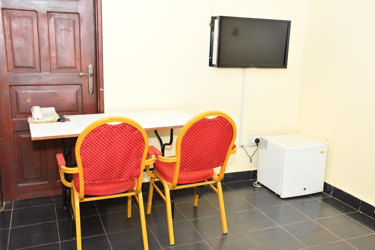 Florida Hotel Zaana Kampala Exteriér fotografie