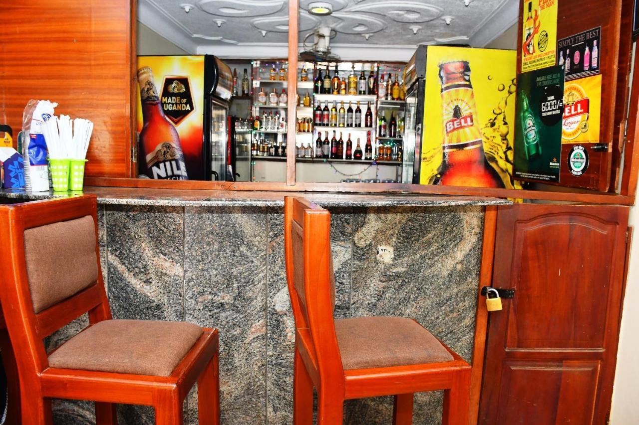 Florida Hotel Zaana Kampala Exteriér fotografie