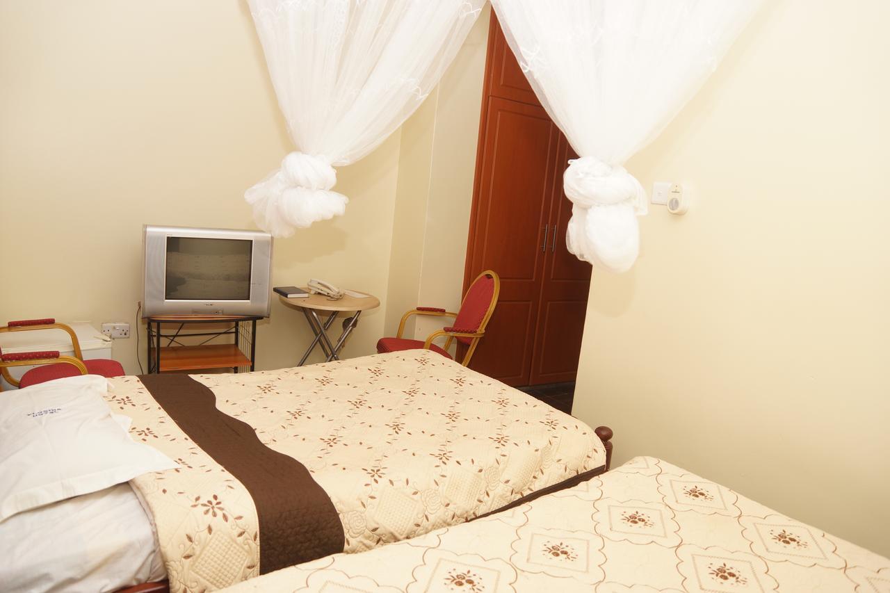 Florida Hotel Zaana Kampala Exteriér fotografie