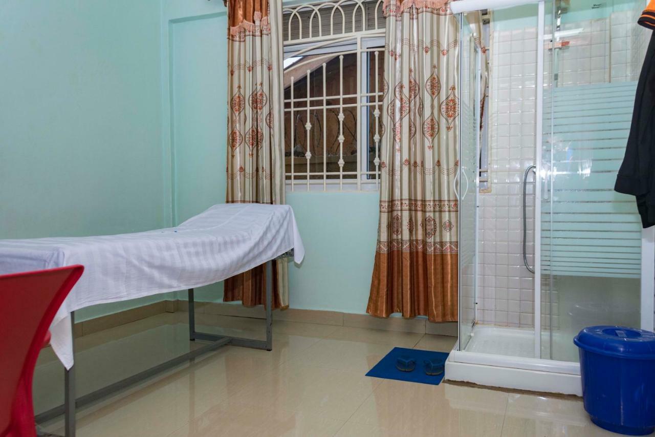 Florida Hotel Zaana Kampala Exteriér fotografie