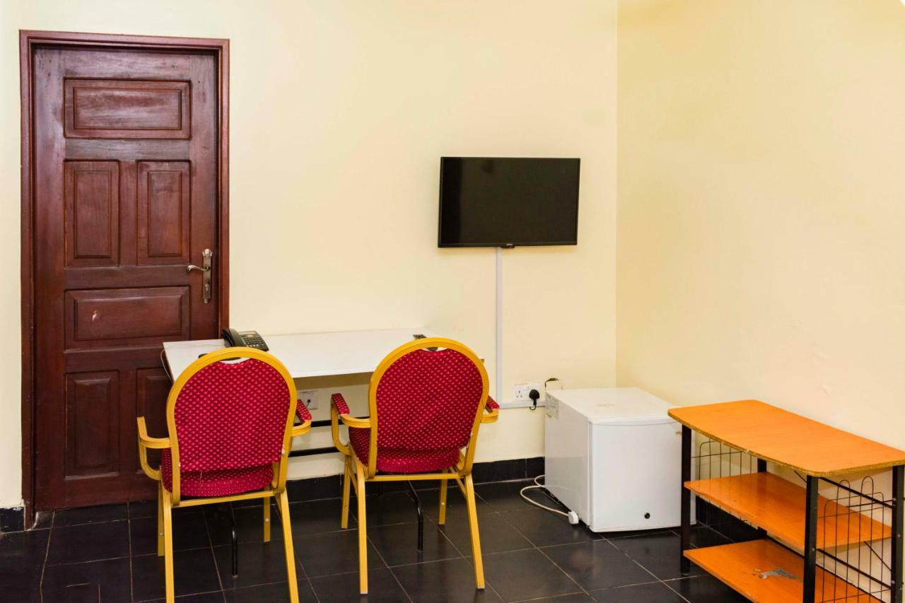 Florida Hotel Zaana Kampala Exteriér fotografie